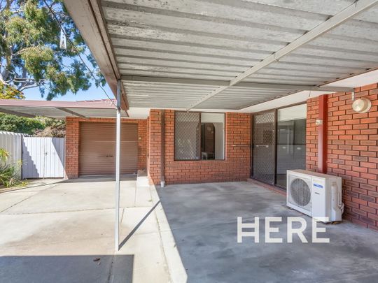 33 Farley Way, BAYSWATER WA 6053 - Photo 1