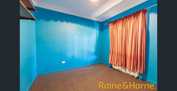 Family Home Close to Parks, Schools & Shops. - Photo 1