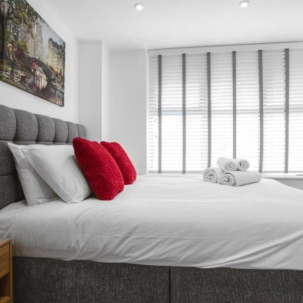 Centrium, Woking - 2 bedrooms Property for lettings - Seymours - Photo 1