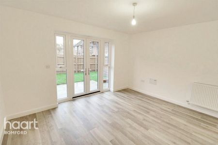 2 bedroom end of terrace house to rent - Photo 2