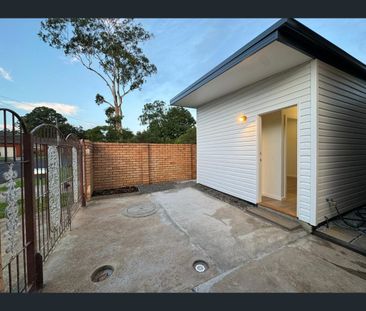 2c Chelsea Pl, Glenfield, NSW 2167 - Photo 6