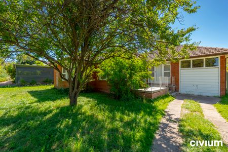 21 Maygar Street, Hughes ACT 2605 - House For Rent | Domain - Photo 3