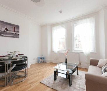 2 bedroom flat to rent - Photo 1