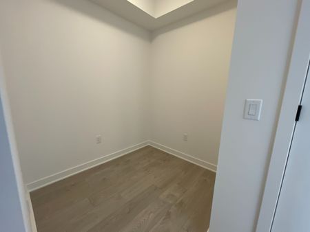 For Lease - 36 Zorra Street Unit# 2802, Toronto, Ontario - Photo 2