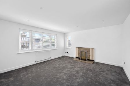 3 bedroom flat to rent - Photo 2