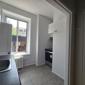 3 1/2 à Louer – 4088 Av. Du Parc - Photo 3