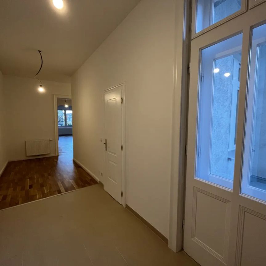 Altbaujuwel mit Charme – Erstbezug nach Sanierung nahe U4 Hietzing - Foto 1