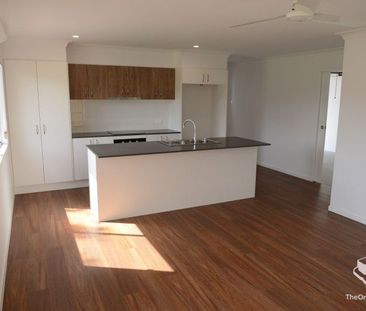 Townhouse Morayfield - Photo 3