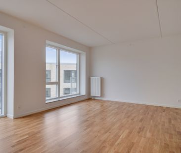 2-vær. lejlighed med egen altan - Photo 1