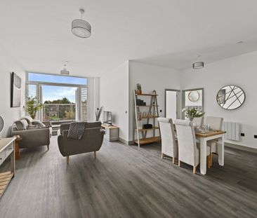 pETERBOROUGH - Photo 2