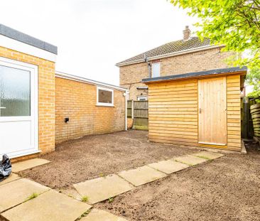 3 bedroom semi-detached house to rent - Photo 3