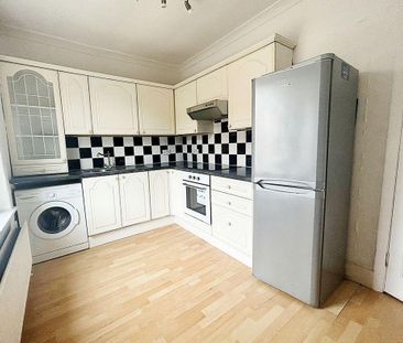 2 bed upper flat to rent in NE16 - Photo 1