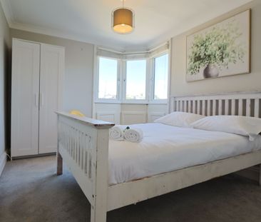 2 Bedroom Home – Professional Let - Photo 4