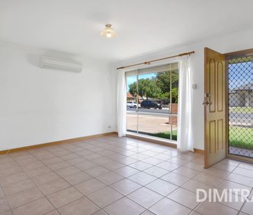 Updated, City Fringe 3 BEDROOM TOWNHOUSE - Photo 3