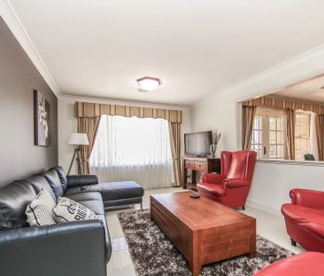 SHARE HOUSE - Perfect Student or FIFO Accommodation - Photo 2