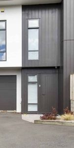 Location! location! location! - Photo 4