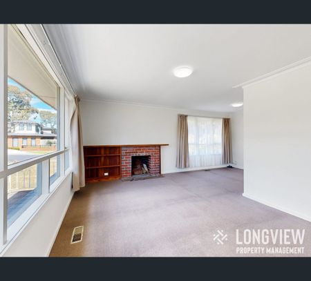 16 Faye Street, Burwood East, Vic 3151 - Photo 2
