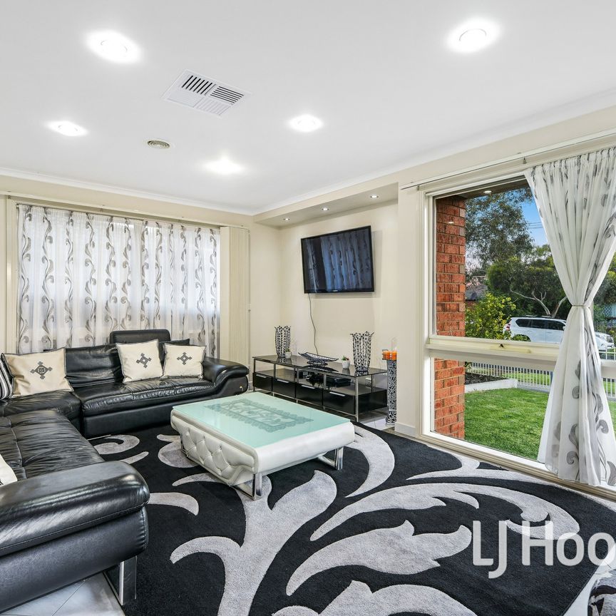 Versatile Family Living with Self-Contained Unit - Photo 1