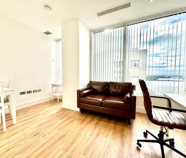 Westgate House, Hanger Lane, W5 - Photo 1