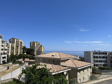 Location appartement à Bastia - Photo 2