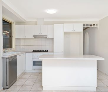 Three Bedroom Family Home - Photo 6
