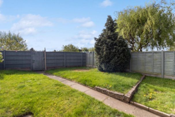 3 bedroom semi-detached house to rent - Photo 1