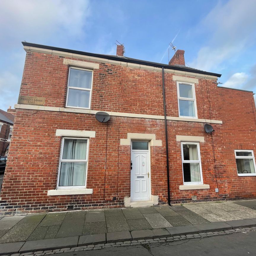 2 bed terraced house to rent in Princess Louise Road, Blyth - Photo 1