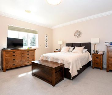 6 bedroom detached house to rent - Photo 1