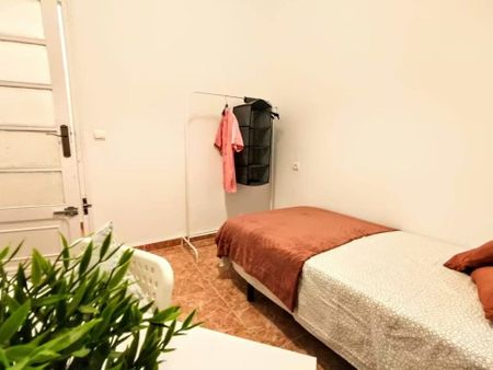 Carrer del Literat Azorín, Valencia, Valencian Community 46006 - Foto 3