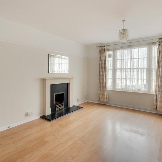 2 Bed Flat - Photo 1