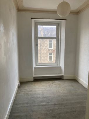 2 Bed Flat, Top Floor Left, AB24 - Photo 1