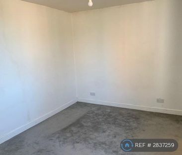 2 bedroom maisonette to rent - Photo 5