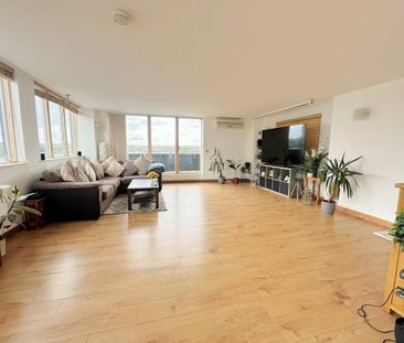 3 bedroom apartment to rent - Photo 6