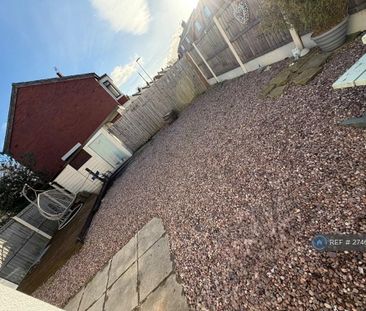 2 bedroom semi-detached house to rent - Photo 2