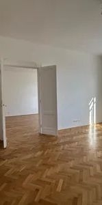 TRAUMHAFTES SANIERTES ALTBAUBÜRO NÄHE ROCHUSMARKT! - Foto 1