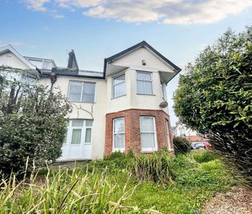 3 bedroom flat to rent - Photo 1
