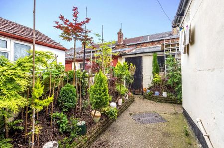 1 bedroom in a house share to rent - Photo 5