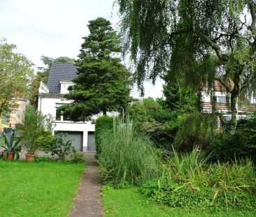 Freistehendes Einfamilienhaus mit großem Garten mit Obstbäumen zu v... - Photo 1