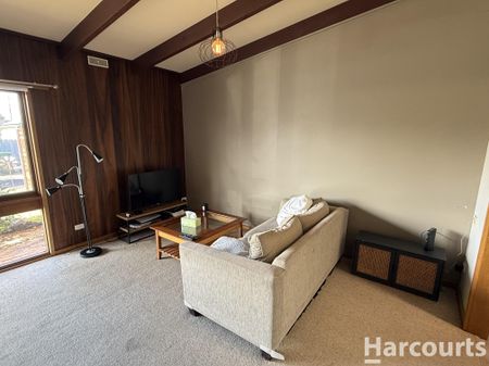 2 bedroom unit close to CBD - Photo 2