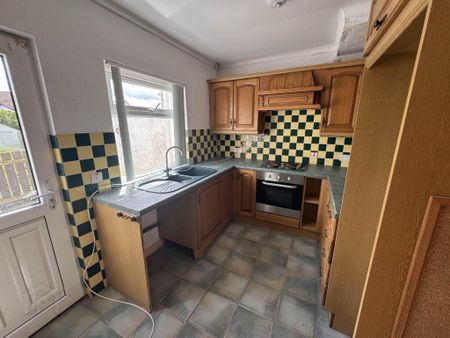 53 Laharna Avenue, Larne, BT40 1NF - Photo 4
