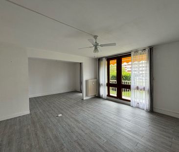 Location Appartement 4 pièces 89m² - Photo 2