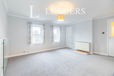 1 bedroom maisonette to rent Fairfield Road, Leatherhead, KT22 - Photo 3