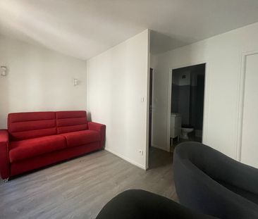 Location Appartement 1 pièce 28m² - Photo 3