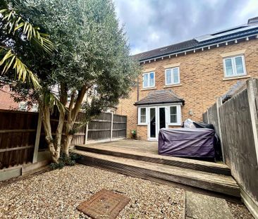 3 bedroom terraced house to rent - Photo 1