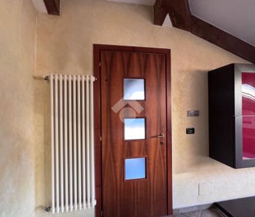 Porzione di trifamiliare in affitto - Photo 4