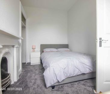 84 Lawrence Street - Photo 6