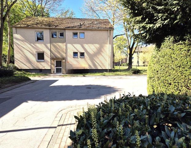 Grünes Glück im EG: Gemütliche Single-Wohnung mit Balkon - Photo 1