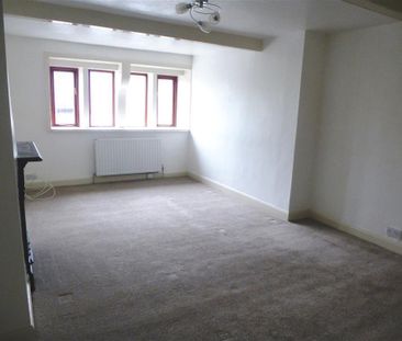 Manchester Road, Huddersfield, Linthwaite - Photo 3