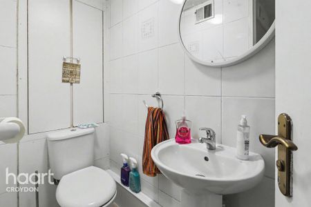 4 bedroom terraced house to rent - Photo 3