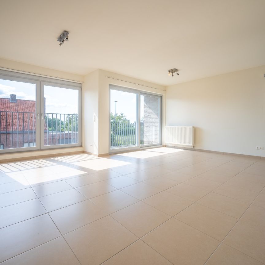 KRUISHOUTEM - Instapklaar 1-SLPK. appartement met terras én carport - Foto 1